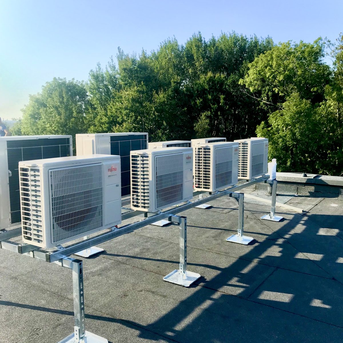 Realizacja – Wykonanie instalacji klimatyzacji oraz modernizacja kotłowni w budynku biurowym ETOS.