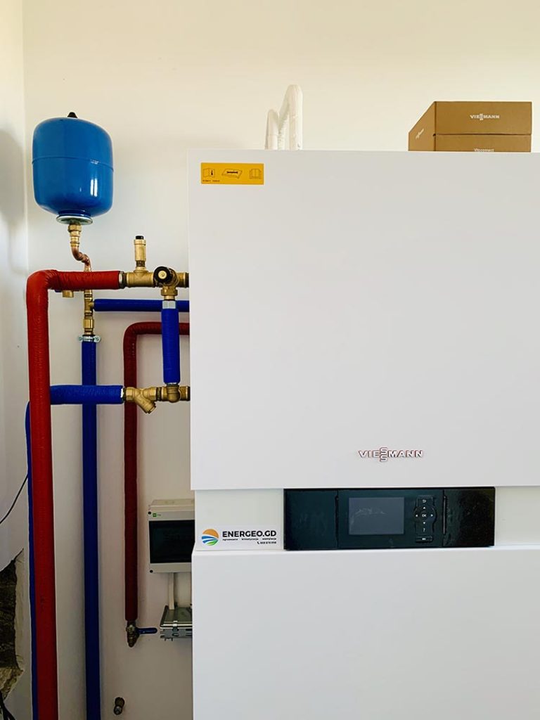 Montaż pompy ciepła Vitocal 111